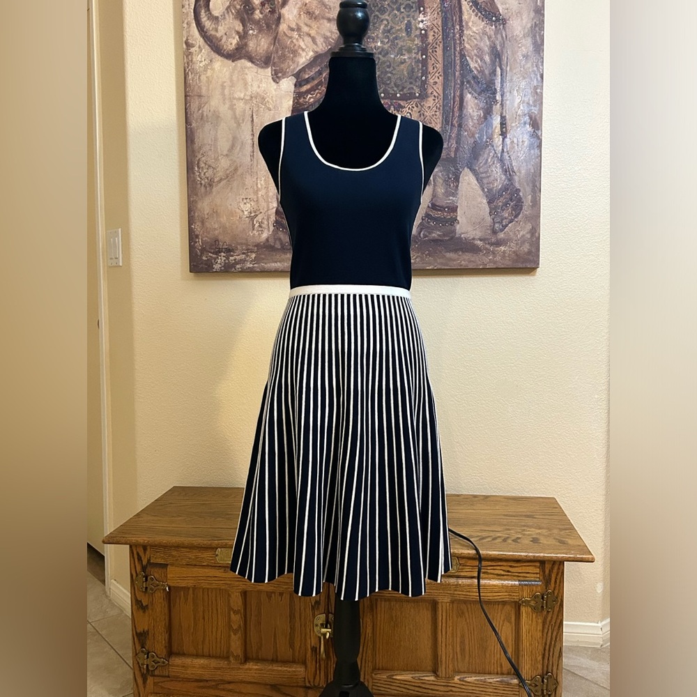Banana Republic Sleeveless Sweater Dress XS Navy Blue White Striped